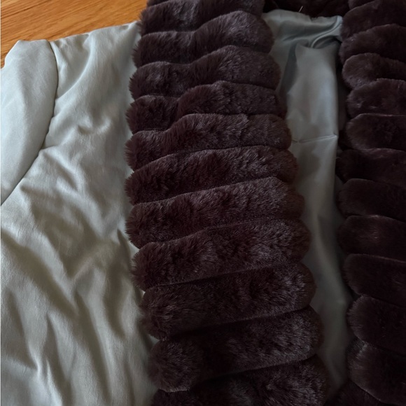 Sage Green Quilted Jacket with Brown Faux Fur Trim like helsa - Picture 6 of 8